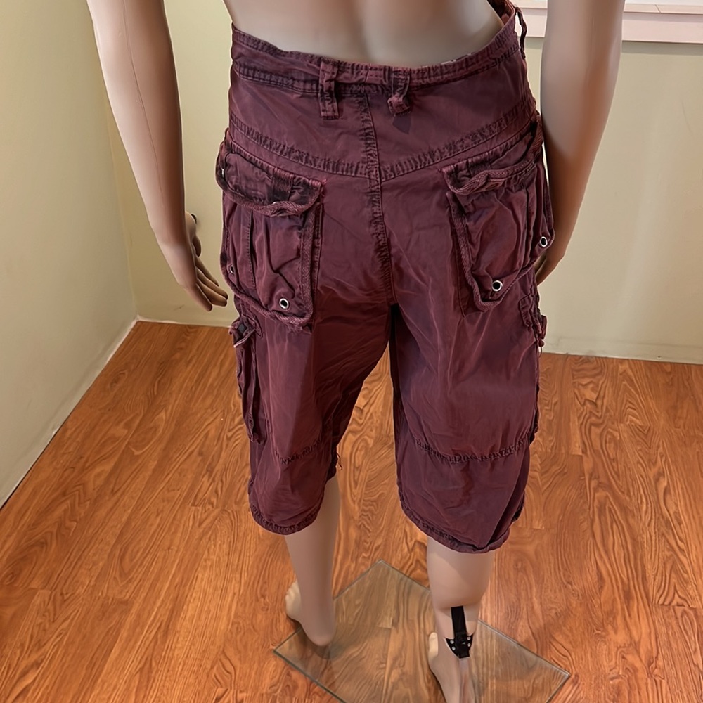 Stone Touch Burgundy Cargo Shorts Size 33 - Picture 5 of 9
